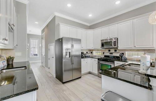 5 Bedrooms with In-law suite REUNION RESORT Villa Pool, Spa, NO water park - Foto 25