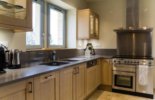 Luxury 3 Bed Home with Heated Swimming Pool Air Con and Boules Pitch - Foto 34