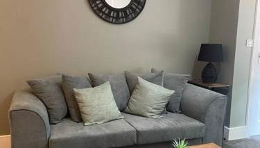 Poplar House by ShortStays4U 2Bedroom house in town centre with free Parking! - Foto 2