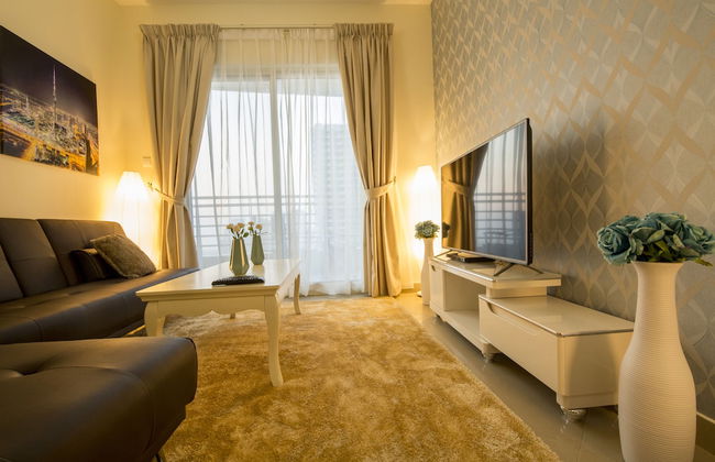 Deluxe Apartment with Lake View - Photo 17