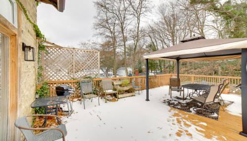 Charming Saugatuck Condo with Private Deck and Grill! - Foto 3