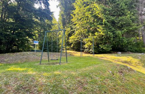 Solarium e area Giochi - Vicino ad Asiago - Garage - Foto 18