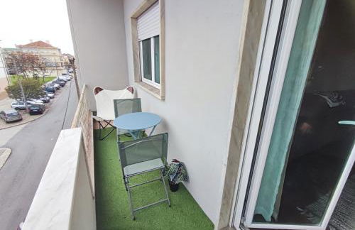 Almada, T2 apartment w balcony, Feijo, Lisbon - Foto 12