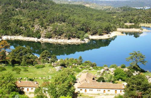 Núcleo de Turismo Rural Valle de Iruelas - Photo 2