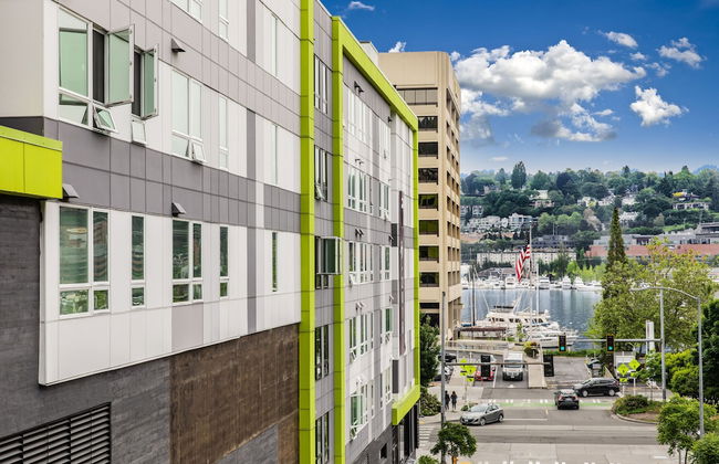 Domicile Suites at Marina SLU - Photo 60