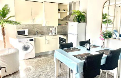 BEACH&POOL, Boutique Apartament with free parking, full equipped in Fenals Beach - Foto 7