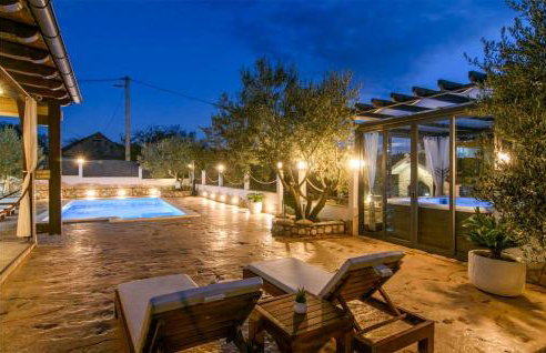 Lovely Home In Unesic With Sauna - Foto 12