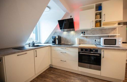 Queensize Bett & Netflix zentral - Foto 9