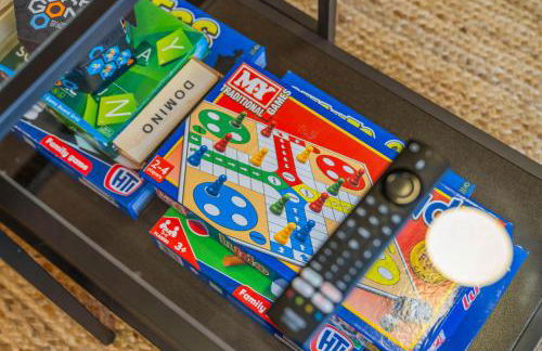 Modern 5 Bedroom Townhouse with Free Parking - Foto 58