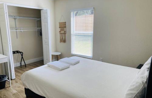 Spacious Home - Heated LED Pool & Ping Pong - Foto 32