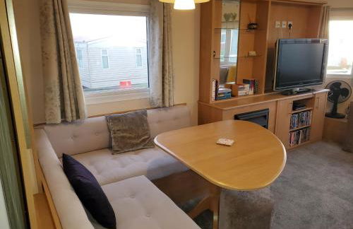 Parkdean Kessingland Beach Holiday Chalet - Photo 7