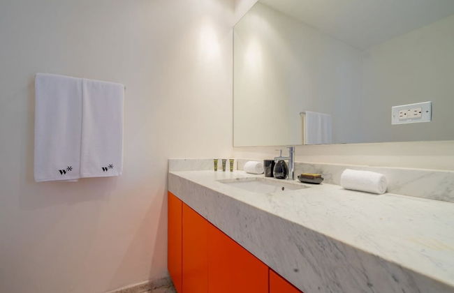 w Classy 1BR in Casco Antiguo - Photo 12