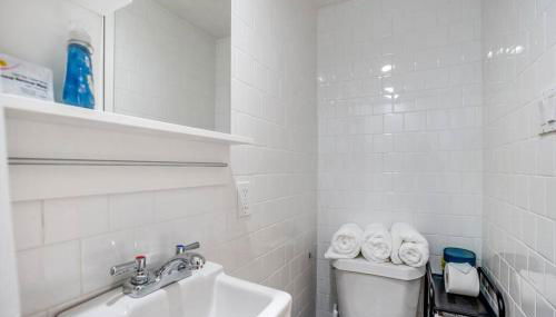 Historic Heights Rustic Urban Tiny Cabin - Foto 4