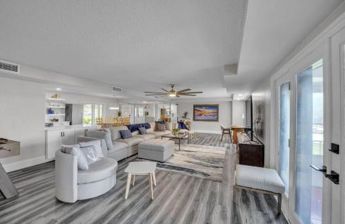 Beautiful Lake View Retreat Drivable To Theme Parks 3 Bedroom Home - Foto 58