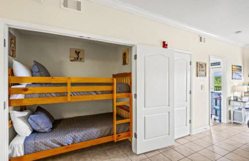 Smoky Mountain View Condo- Hot Tub, Indoor Pool, Walking Path, Playground - Foto 34