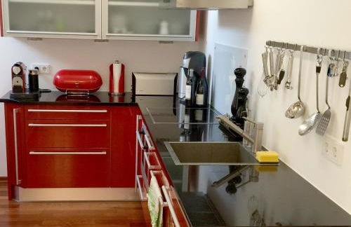 Ferienwohnung Seeblick - exklusive Wohnung in erster Reihe mit Balkon und Seeblick - Photo 4