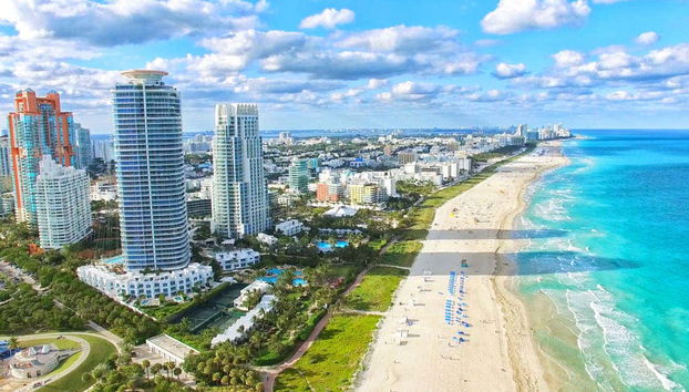 Miami Beach Bike Tour - Photo 4