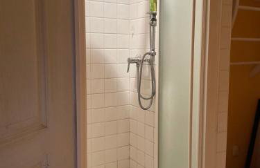 Grand T2 Côte de granit rose plages et commerces à proximité - Foto 11