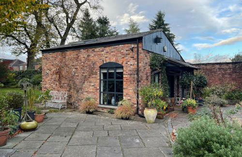 Private Luxury Open-Plan Barn Conversion - Photo 2