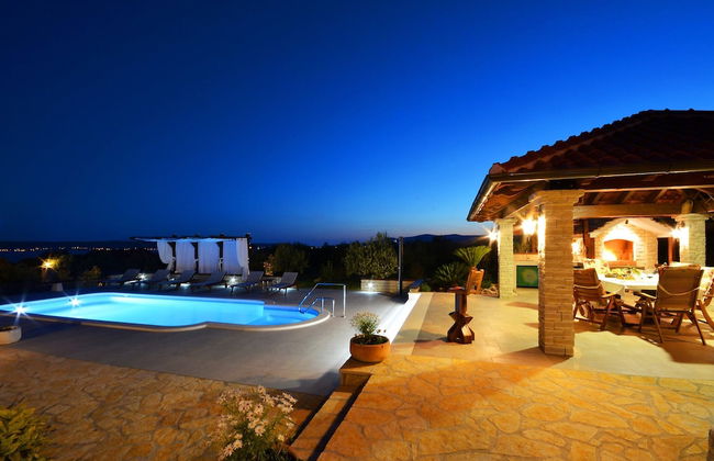 Villa in Kastel Luksic Near the Beach - Foto 58