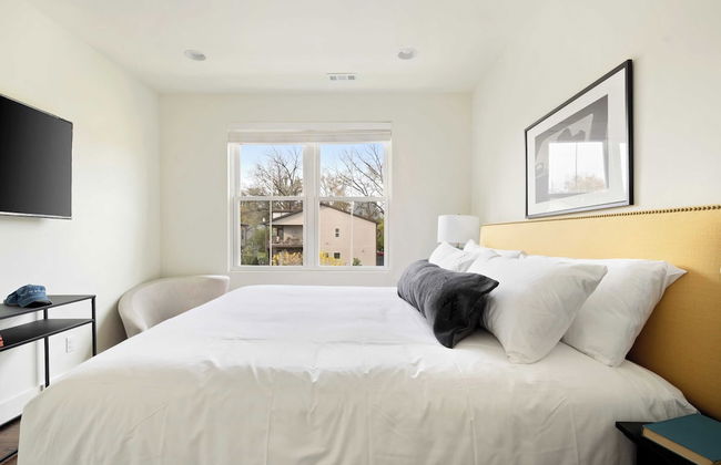 Hart Suite Buyout 3 by Avantstay Two Town House Buyout w/ Modern Amenities in Nashville! - Foto 16