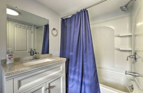 NEW! Updated Mystic Home w/ Sauna, Hot Tub & Deck - Foto 31