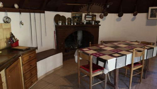 Pinnettu sardo tipica abitazione sarda in ecosistema insetti e animaletti simpatici in condivisione bagno esterno a 10metri Leggere attentamente Prima di prenotare - Foto 5