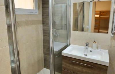 Sea View 2BR Beachfront & Cozy Balcony Marbella - Photo 14