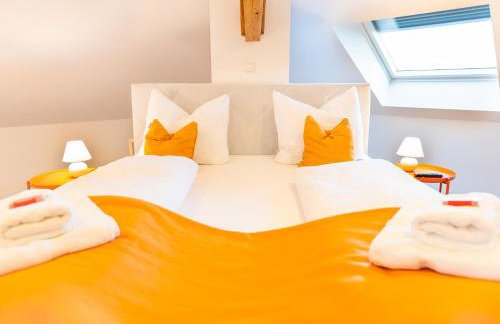 GreenTreeHomes - Penthouse Oak - Photo 12