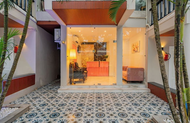 Emperor Ozran by Alaya Stays - Photo 3