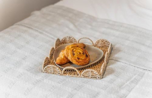 Stylish 4Bed Executive Stay WiFi and Parking - Photo 37