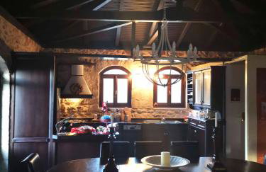 Levantes Mansion - Photo 15