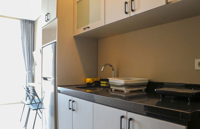 Strategic And Warm Studio At Ciputra International Apartment - Photo 8