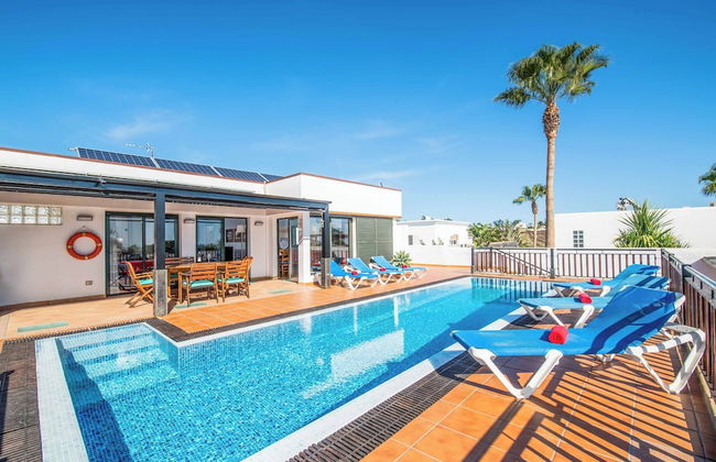 Puerta de Hierro - Photo 28