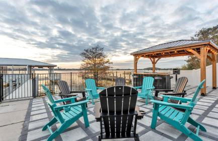 Lake, Pool, HotTub, Game Room, 8 Beds, Sleeps 17 - Foto 22