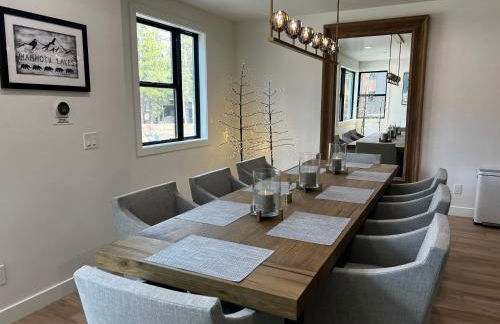 New Luxury 4BR /3BA Obsidian Reserve #110 – Hot Tub, 2-Car Garage, Pool Table, Mount Views! - Foto 61