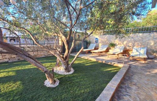 Luxury villa with a swimming pool Skrip, Brac - 17350 - Foto 9