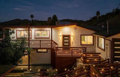 Mountains Views with Pool & Basketball, Relax & Play! - Foto 42