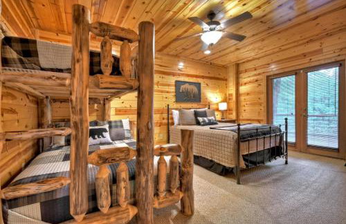 A Little Bit of Heaven Swim in the creek soak in the hot tub and relax in comfort - Foto 28