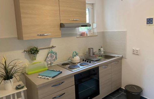 Amazing Home In Starigrad With Wifi - Foto 18