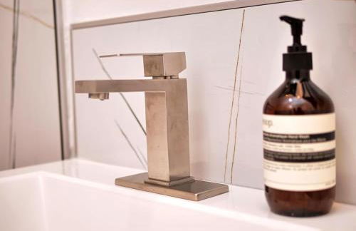 Molivu Homes Studio - PetFriendly - King Bed - W-D - Foto 17