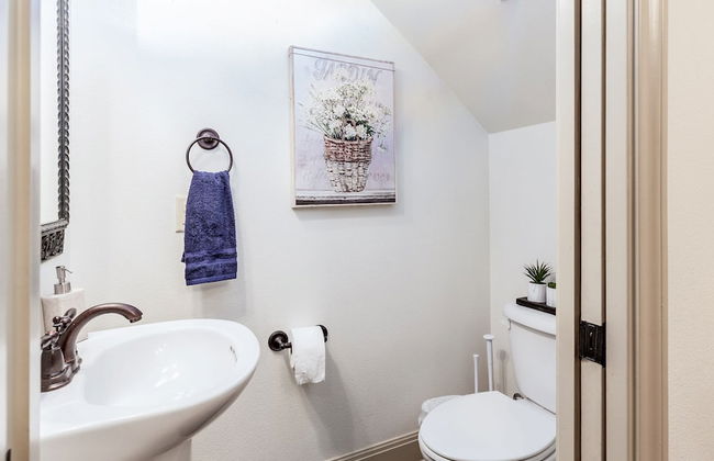 Upstay - Govalle Get-a-way - Photo 20