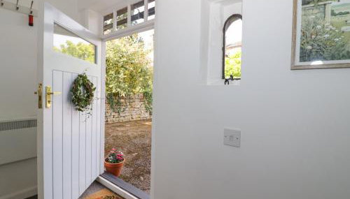 Chapel Cottage - Photo 3