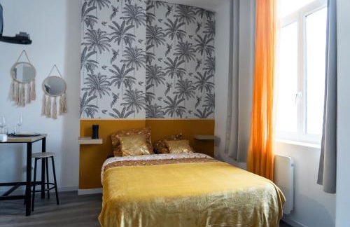 CitizenHouse Anzin - 4 Studios - 15 à 36m2 - Jardin - Terrasse - Accès autonome - WiFi - Netflix - Foto 13