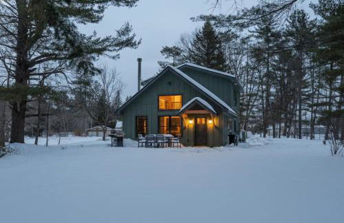 Lakefront Cabin with Private Dock Kenoza Den - Foto 1