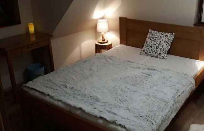 Inviting Villa With Warm Ambience - Photo 5