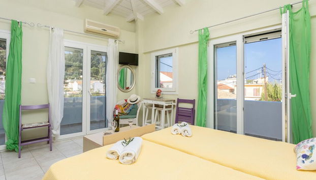 Niki Studio Ena in Lakka - Foto 5, Habitación