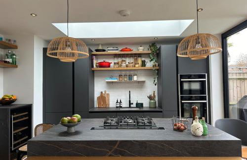 Charming Family Home near Richmond Park - Foto 3