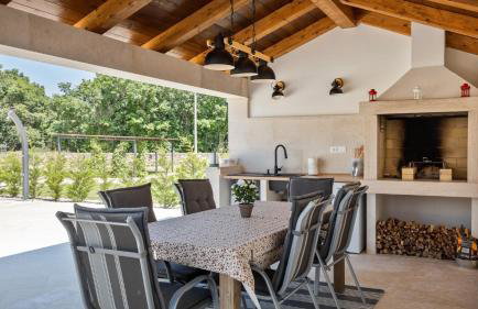 Rustic villa Marijanin Vrt with pool in Tinjan - Foto 30