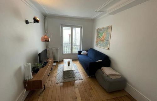 Charming and bright flat in a very convenient area - Foto 16